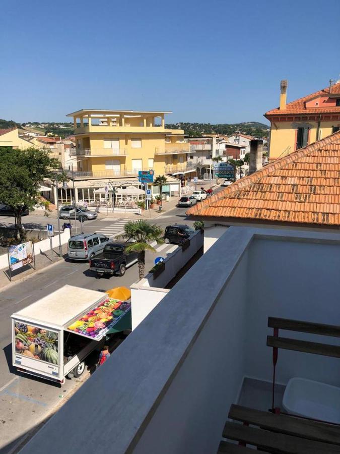 Rs305 - Marcelli, Nuovo Bilocale Fronte Mare Lägenhet Exteriör bild